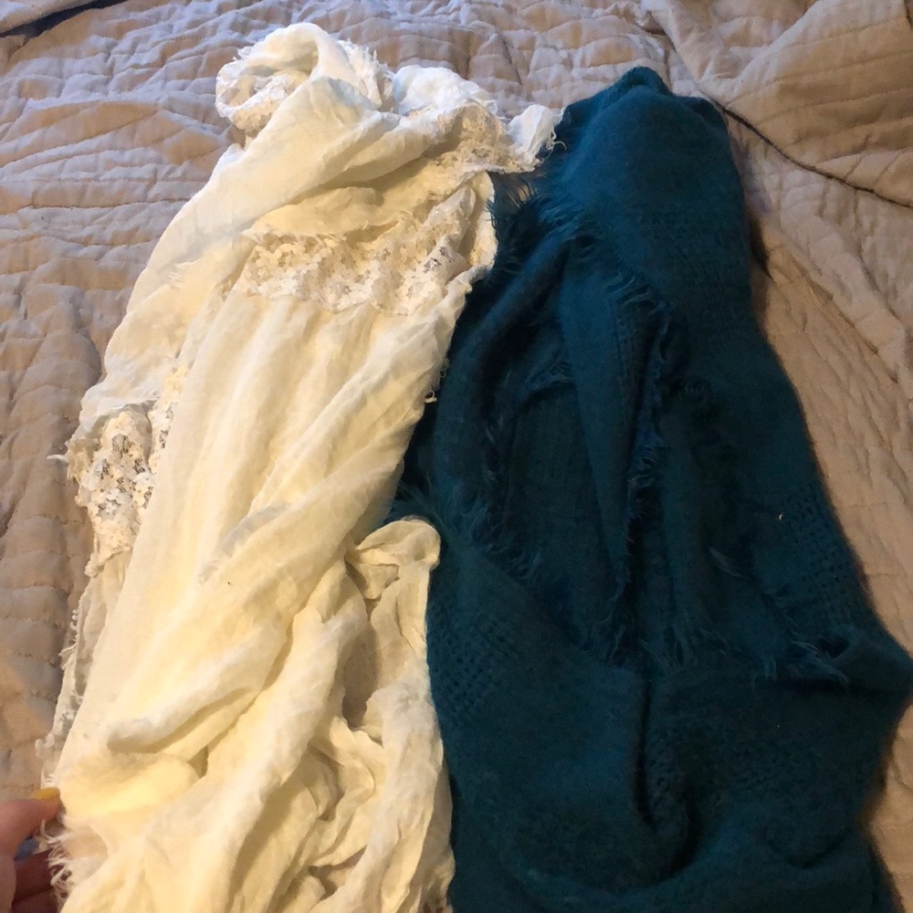 Scarfs